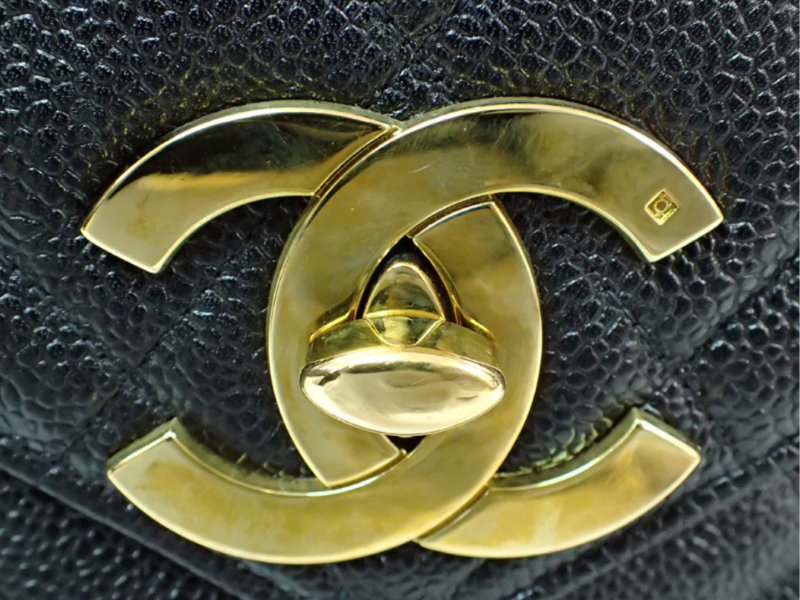 logo lås detalje Chanel Camera Caviar taske