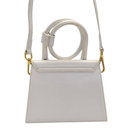 Jacquemus Le Chiquito Noeud bagpå – minimalistisk silhuet og guldfinishkarabinhage til justerbar rem