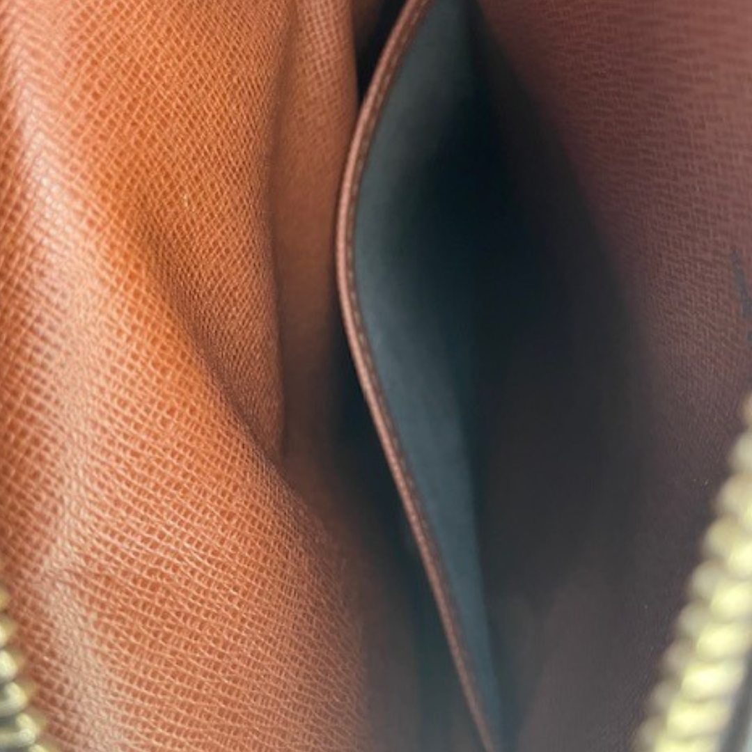 Indvendig lomme i Louis Vuitton Amazone crossbody taske i brun læder