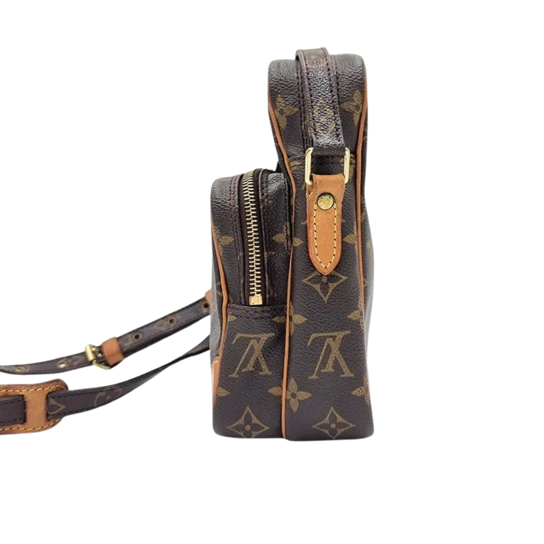 Sidebillede af Louis Vuitton Amazone crossbody taske i Monogram Canvas