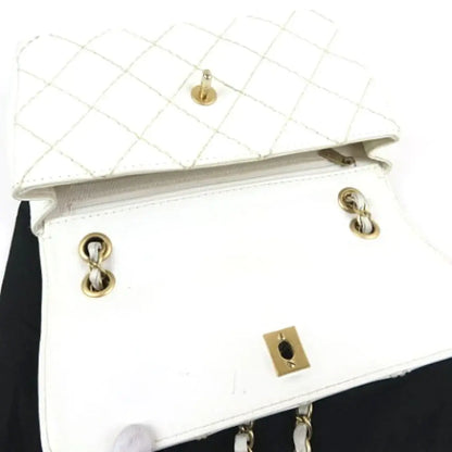 Unik Chanel Classic Medium Single Flap Taske i Hvid med 24K Guldhardware