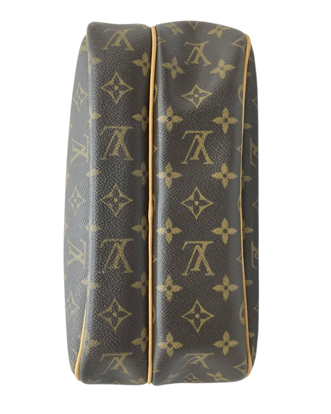 Louis Vuitton Reporter PM Monogram Canvas bund med det ikoniske monogram canvas og stilfulde design