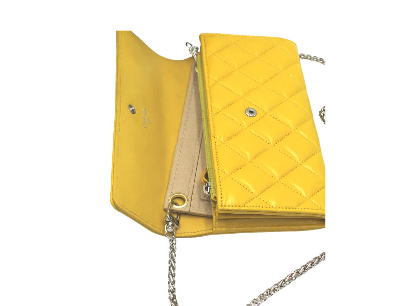 Chanel Classic Flap pung solgul – sølvkæde og kædeindsats