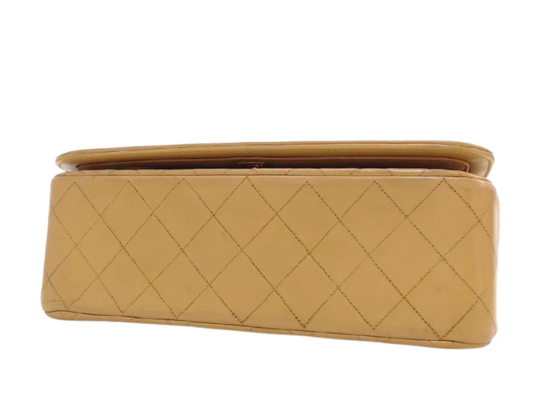 Chanel Beige Full flap lammeskind – bund