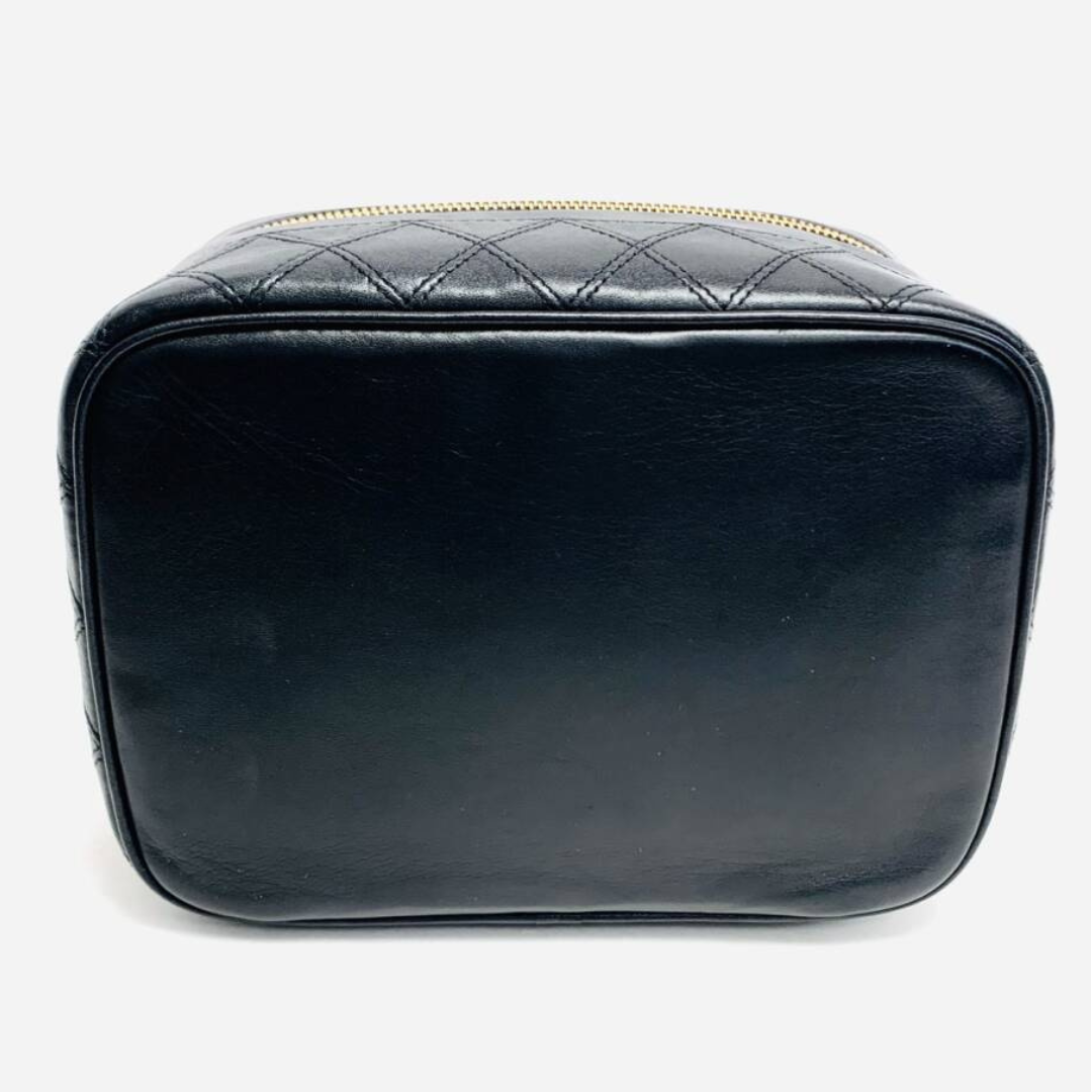 Bund af Chanel kosmetiktaske i sort lammelæder – vintage detalje