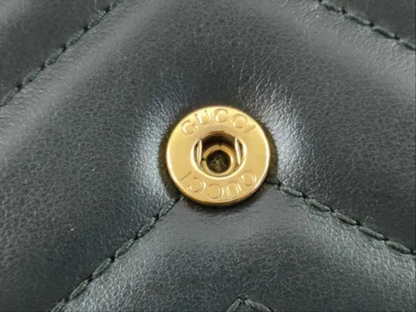 Gucci Marmont pung sort chevron – antik guldtonet hardware detalje