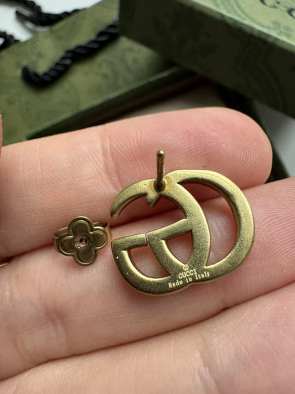 Gucci GG Marmont øreringe med Made in Italy stempel og originale detaljer