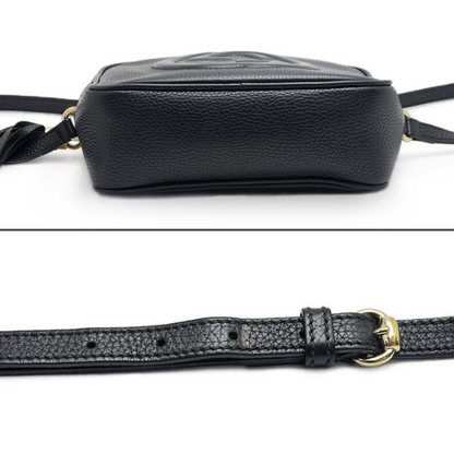 Bund og justerbar rem på Gucci Soho GG Small crossbody taske i sort