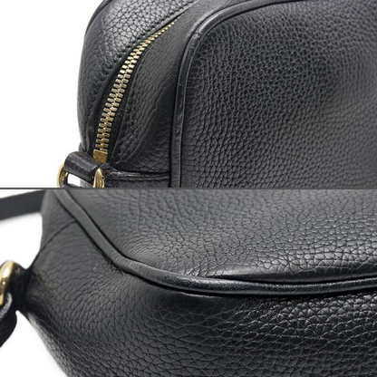 Close-up af Gucci Soho Small crossbody i læder hjørne og bund