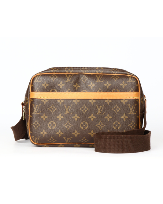 Louis Vuitton Monogram Reporter PM front view – brun monogram canvas skuldertaske