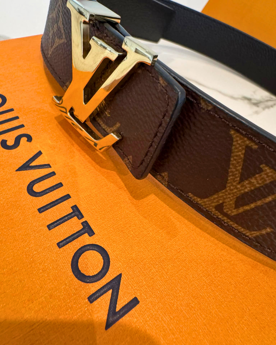 Louis Vuitton Reversible Belt - Monogram Canvas og sort læder med ikonisk spænde