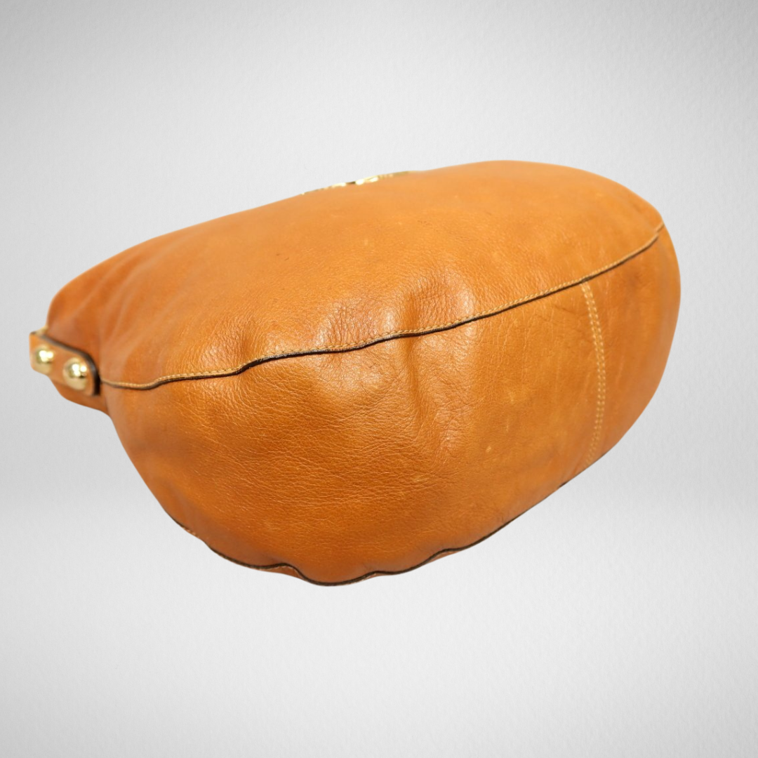 Vintage Mulberry Daria Hobo i kamel set fra siden med syninger