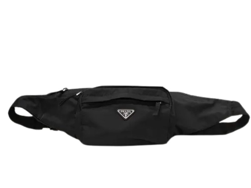 Prada bæltetaske sort nylon – set forfra med triangel-logo