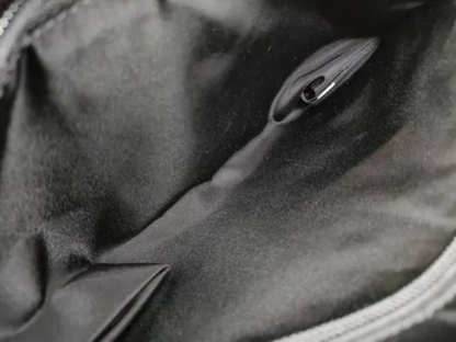 Prada bæltetaske sort nylon – interiør